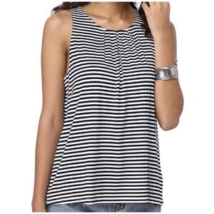 𝅺igenjun Black and White Striped Sleeveless Top